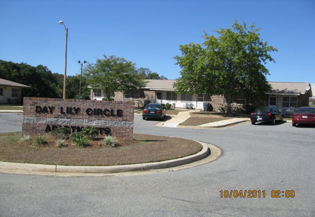 Day Lily Circle Sign